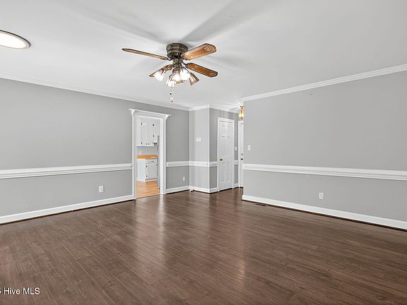 5th image of 1205 Brookhaven Drive NW