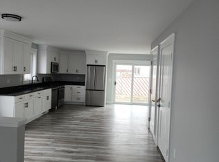 78 Kinsman St #2, Lowell, MA 01852