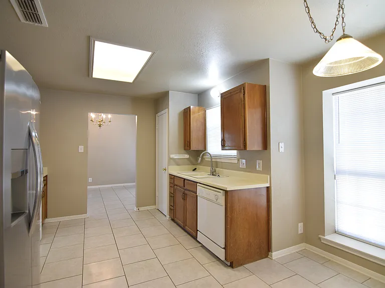 4514 Lone Star Trl — Photo 4