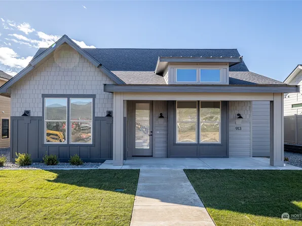 913 Racine Springs Drive, Wenatchee, WA 98801
