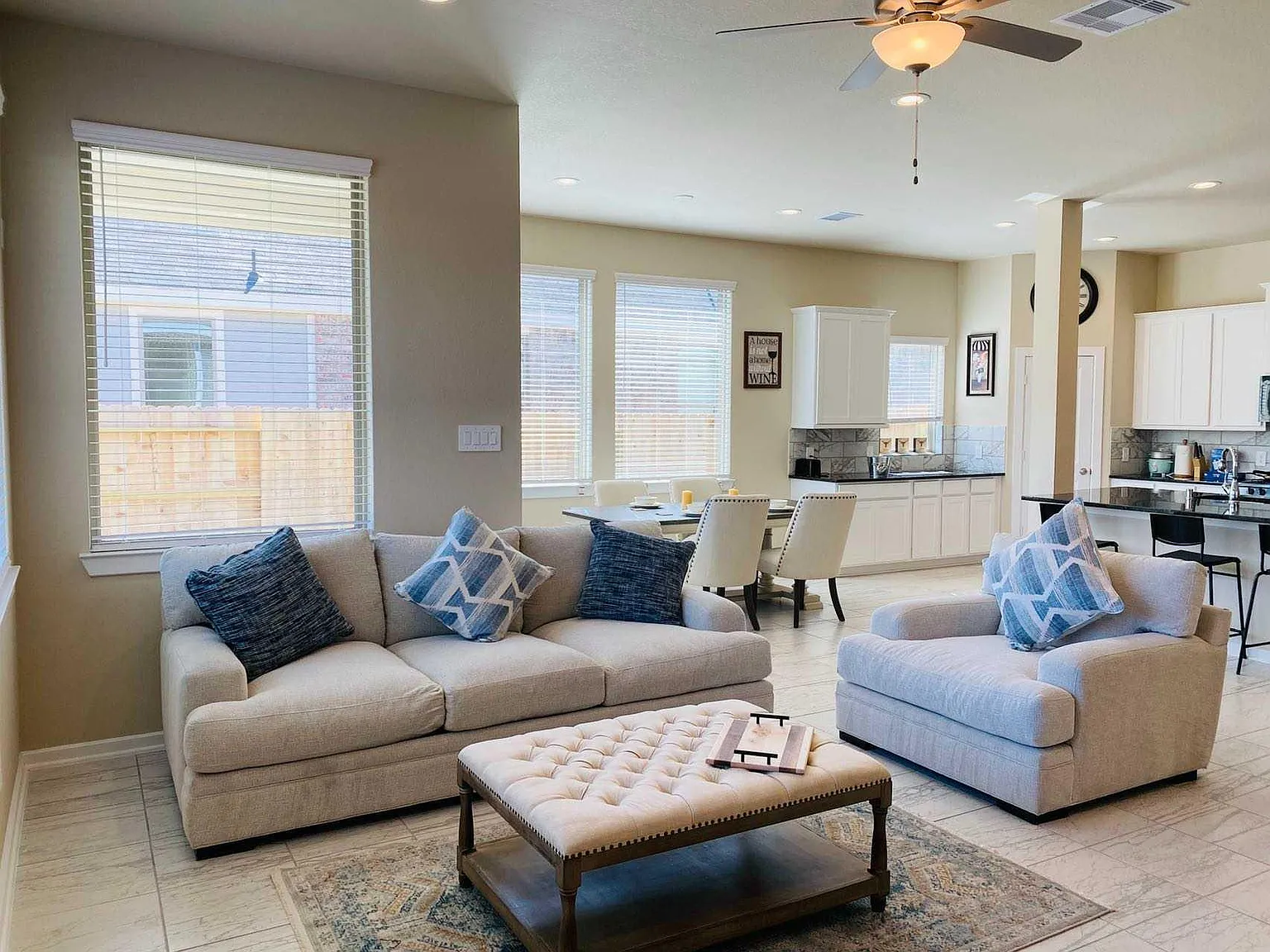 4 bed, 1915 sqft, $4,200 — Photo 1