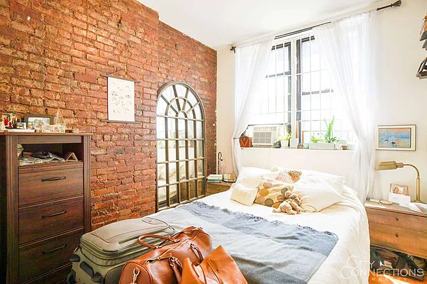 Rented by City Connections Realty | media 25