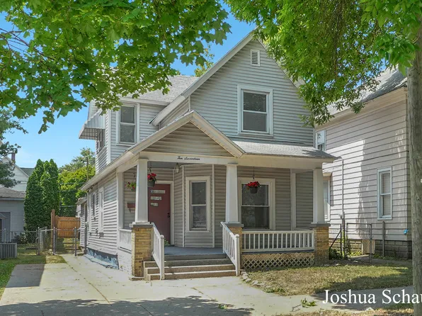 1017 McReynolds Ave NW, Grand Rapids, MI 49504