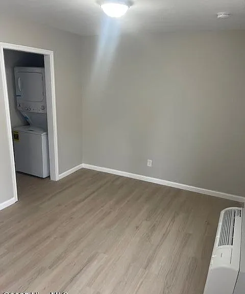 607 E Main St — Photo 5