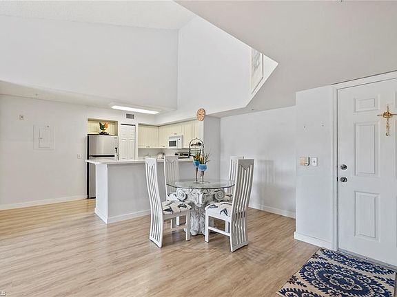 5th image of 1180 Wildwood Lakes BLVD #303