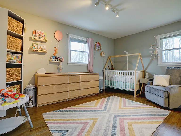 81 George Ave — Photo 11