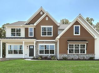 213 W Valley Rd, Denver, PA 17517