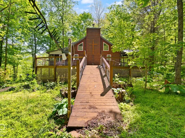 652 W State Road 64, English, IN 47118