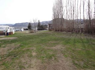 1820 Mulberry Ln, Wenatchee, WA 98801