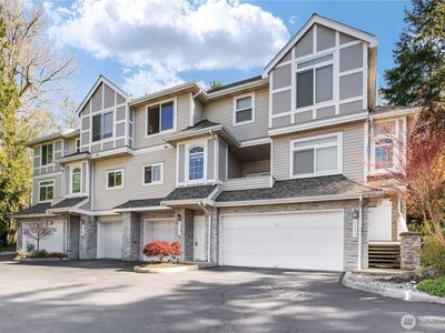 6557 SE Cougar Mountain Way #3, Bellevue, WA, 98006