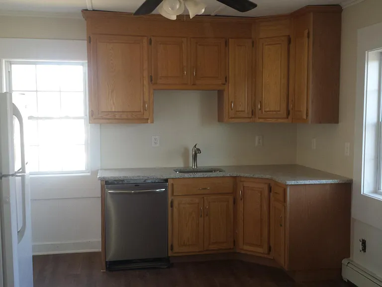440 Church St #2 — Photo 4