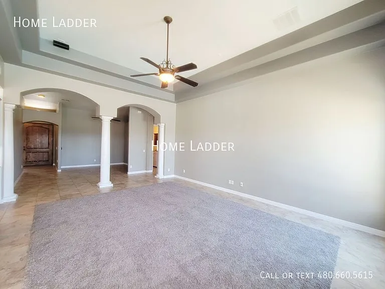 9030 S 10th Dr — Photo 4
