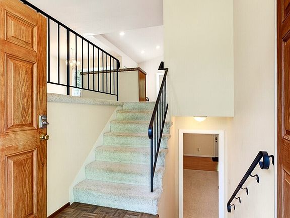 4th image of 17924 2nd Street E
