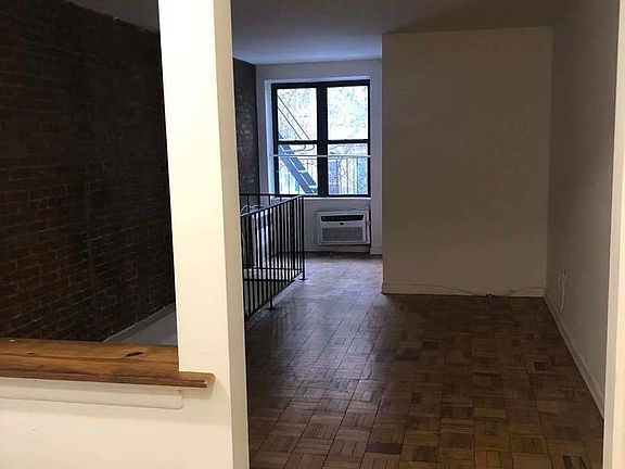 2nd image of 307 E 89th St APT 1B