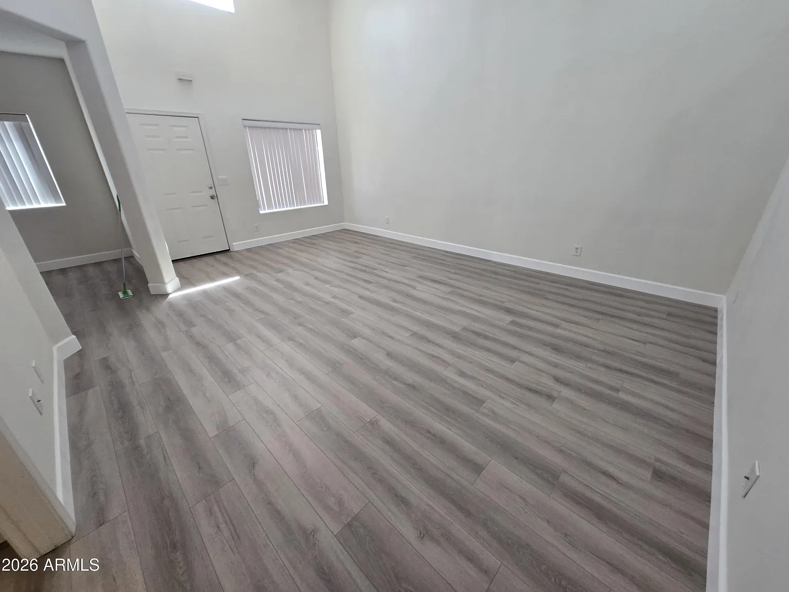 2 bed, 2.0 bath, 1022 sqft, $1,800 — Photo 2
