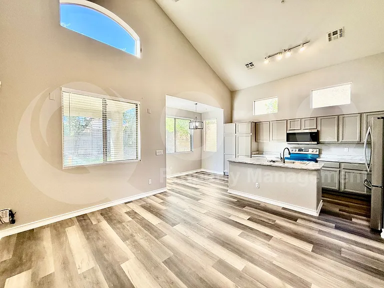 10378 E Saltillo Dr — Photo 8