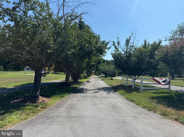 3321 Patuxent River Rd, Davidsonville, MD 21035