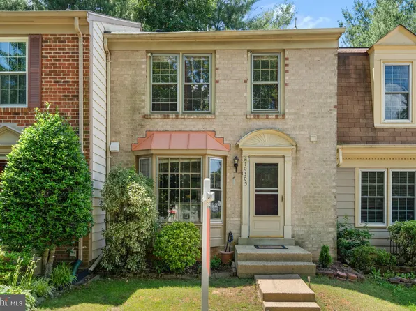 10305 Colony Park Dr, Fairfax, VA 22032