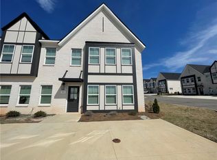 501 Waterpoint Way, Opelika, AL 36801