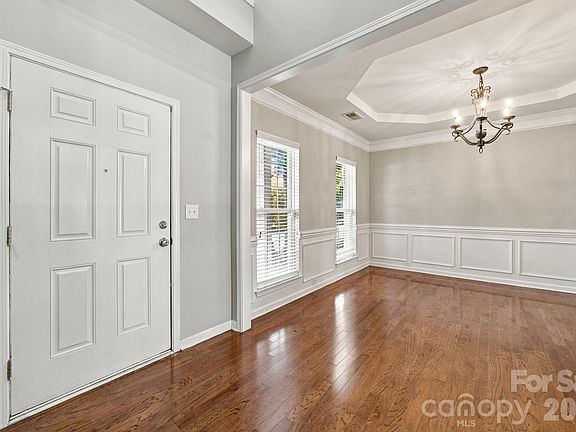 4th image of 6208 Metter St