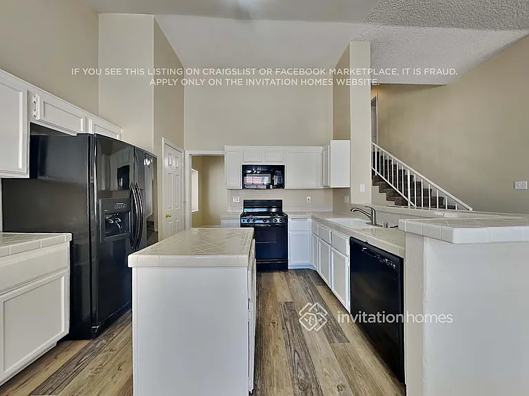 7368 Atwood Ave — Photo 8