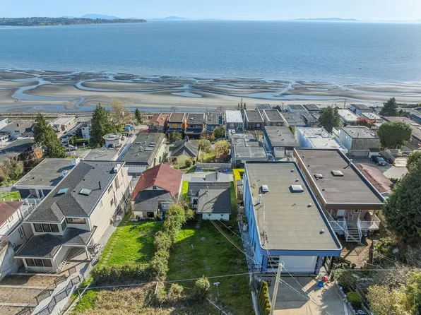 15412 Columbia Ave, White Rock, BC V4B 1J9