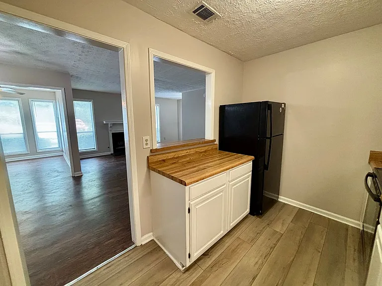 3841 Woodridge Way — Photo 9