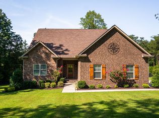 1339 Camp Ravine Rd, Burns, TN 37029