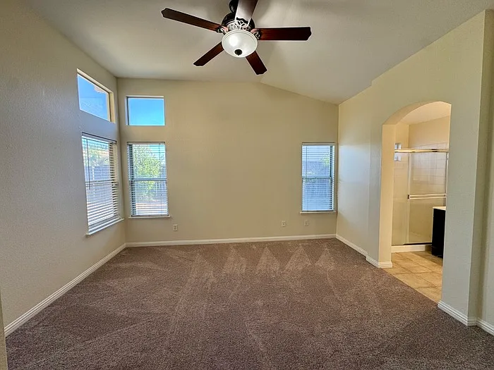 9101 Redwater Dr — Photo 24