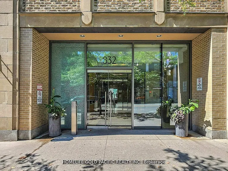 832 Bay St #1202 — Photo 2