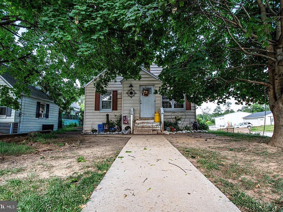 1st image of 816 McAllister St