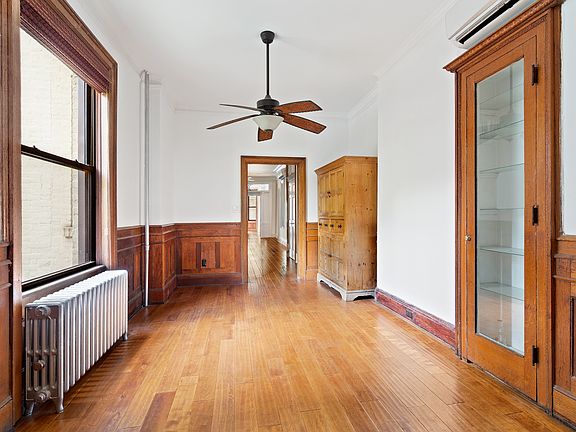 3rd image of 399 1st St Unit 1