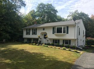 35 Dogwood Rd N, Hubbardston, MA 01452
