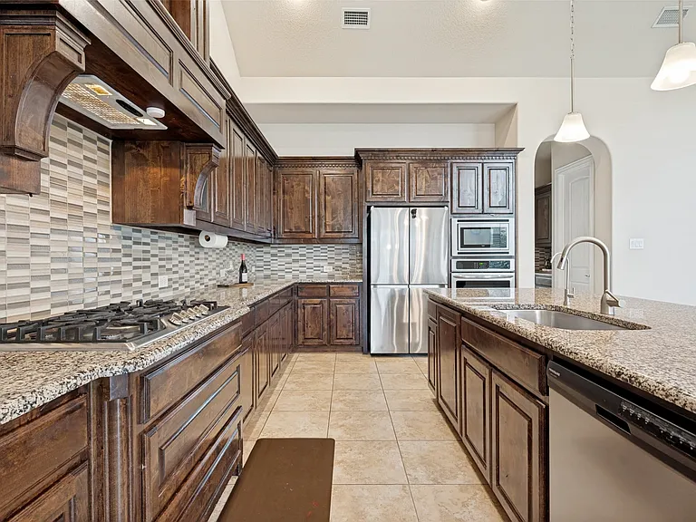 13340 Sellaronda Way — Photo 12