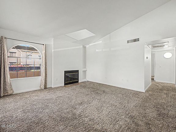 4th image of 101 S Players Club Dr APT 22201