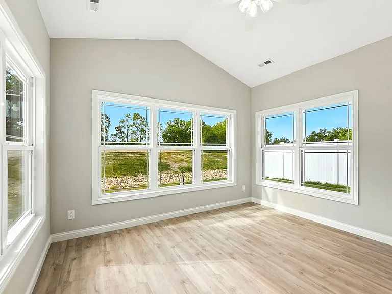 520 Eighty Lane Lake James — Photo 3