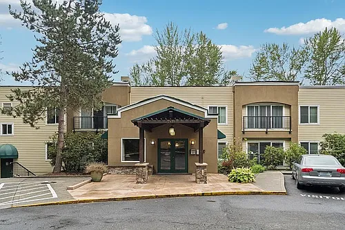 12439 NE Totem Lake Way #114 Photo 1 12439 NE Totem Lake Way #114 Photo 1