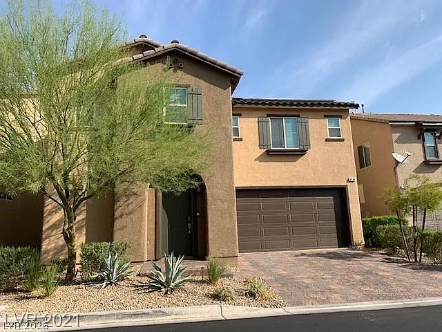 4 bed, 3.0 bath, 2383 sqft, $2,630 — Photo 1