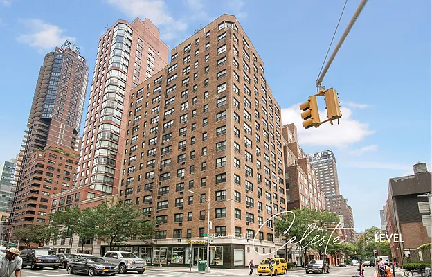 Rented by Level Group | media 55