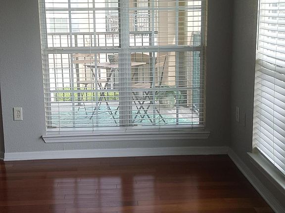 4th image of 7800 Point Meadows Dr APT 921