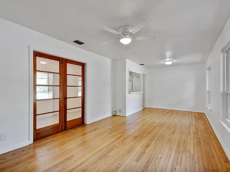 430 Beryl Dr — Photo 3