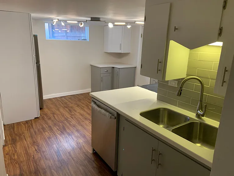 605 Edwards St #B — Photo 20