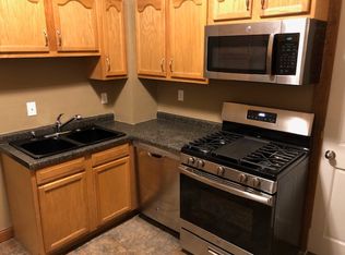 319 7th St SW, Cedar Rapids, IA 52404