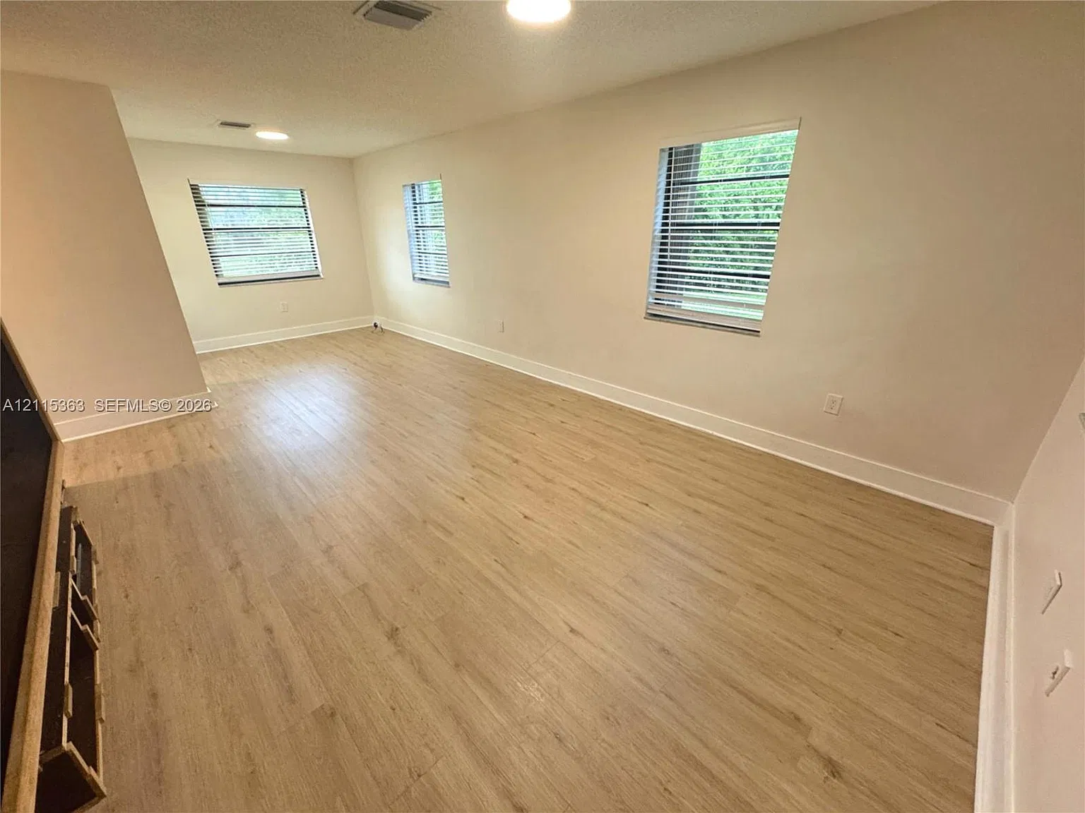 Hollywood Acres — Photo 4