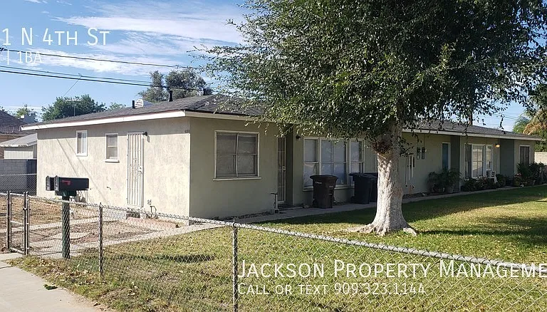 281 N 4th St — Photo 1
