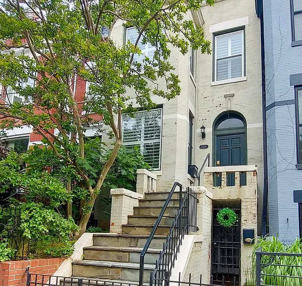 2719 Ontario Rd NW — Photo 2