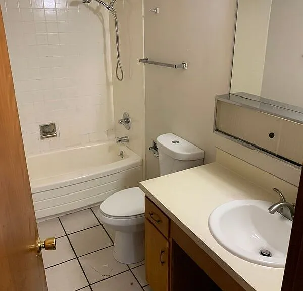 624 W Yakima St #204 — Photo 7