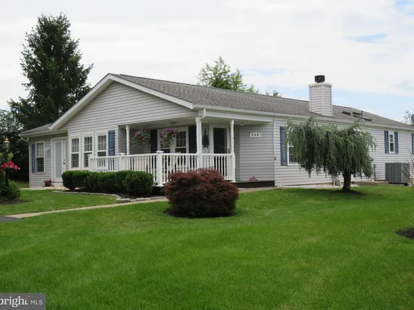 140 Blue Jay Ct, New Hope, PA 18938