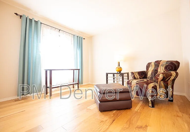 16821 E Hialeah Ave — Photo 5