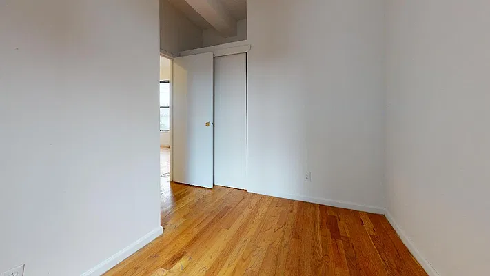 Rented by Bond New York | media 7